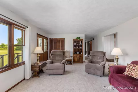 686 E Tuttle, Ionia, MI 48846 photo 3