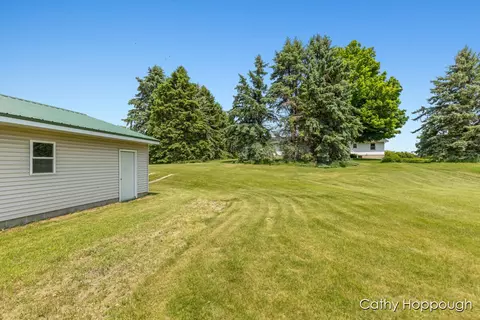 686 E Tuttle, Ionia, MI 48846 photo 19