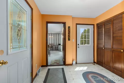 686 E Tuttle, Ionia, MI 48846 photo 8