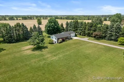 686 E Tuttle, Ionia, MI 48846 photo 22