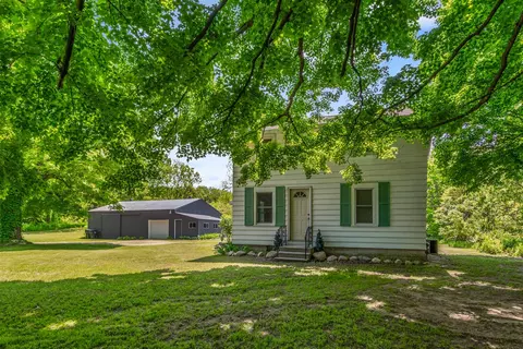 9303 W H, Kalamazoo, MI 49009