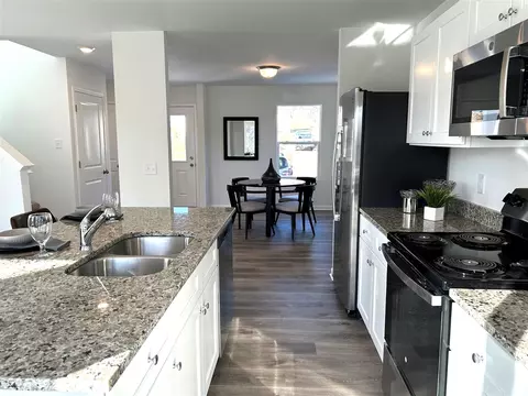 Kitchen - 606 Clinton, Marshall, MI 49068 photo 4 of 4