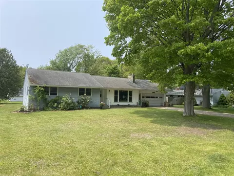 4871 Wickham, Norton Shores, MI 49441