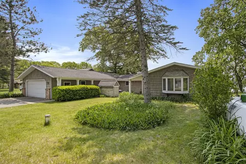 3992 Grandview, Allegan, MI 49010