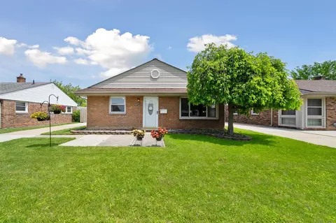 Exterior - 18711 Koester, Riverview, MI 48193 photo 1 of 6