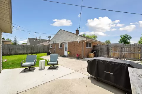 Exterior - 18711 Koester, Riverview, MI 48193 photo 5 of 6