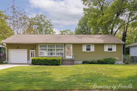 1705 Leif, Norton Shores, MI 49441