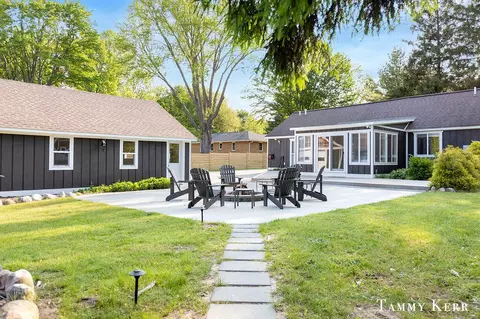 3686 64th, Holland, MI 49423