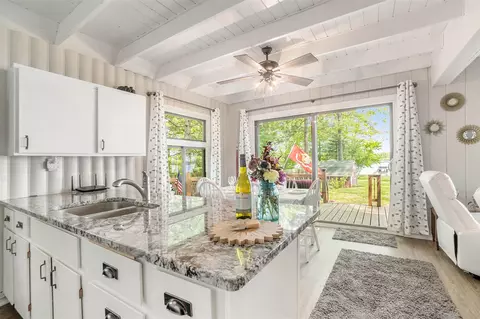 Kitchen - 1142 Wolf Lk, Baldwin, MI 49304 photo 1 of 4