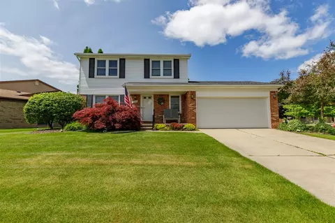 6608 Whitehurst, Canton, MI 48187