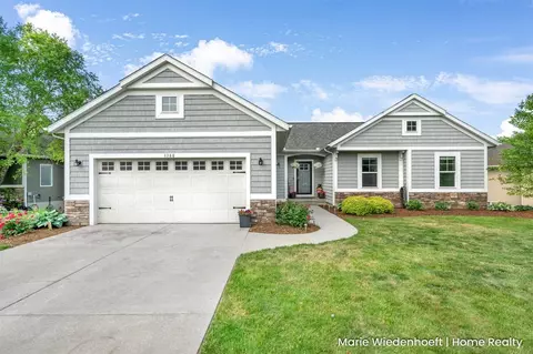 4388 Oak Mdw, Hudsonville, MI 49426