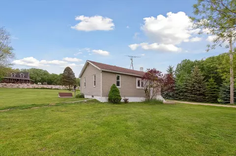 2825 N Croswell, Ithaca, MI 48847