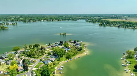 112 Abbott, Brooklyn, MI 49230