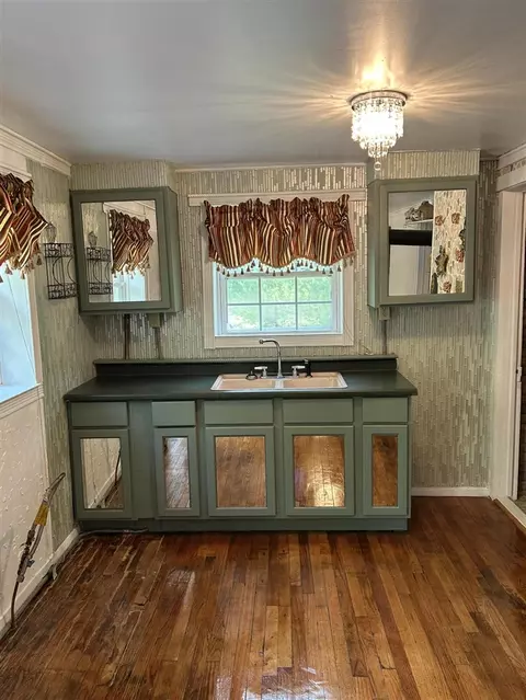 Kitchen - 5805 S Pershing, Baldwin, MI 49304 photo 1 of 1