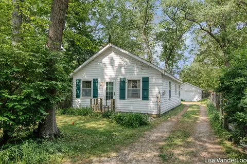 1819 Willis, Grand Rapids, MI 49504