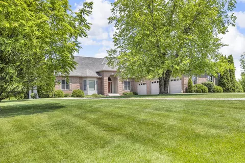 10575 Darrel, Hanover, MI 49241