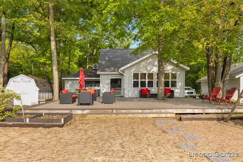 8570 Cochise, Howard City, MI 49329