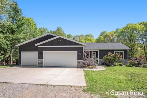 10960 Hooligan, Rockford, MI 49341