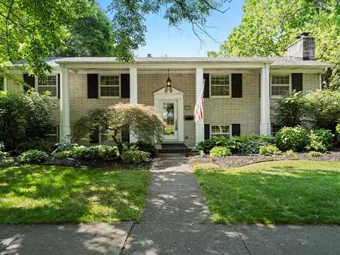 1935 Collegewood, Ypsilanti, MI 48197