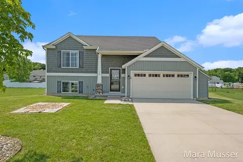 310 Robin, Caledonia, MI 49316