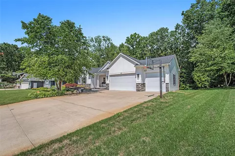 Exterior - 4087 Ronalds, Dorr, MI 49323 photo 4 of 12