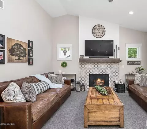 Living - 4087 Ronalds, Dorr, MI 49323 photo 5 of 5
