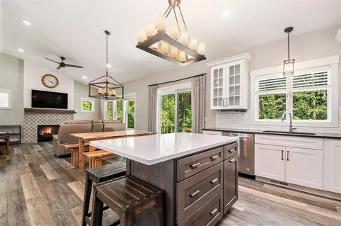 Kitchen - 4087 Ronalds, Dorr, MI 49323 photo 1 of 4