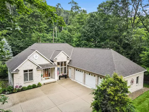 6607 Timber, West Olive, MI 49460