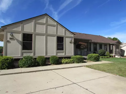 9920 Cambridge, South Lyon, MI 48178