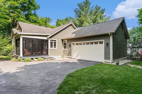 99 Ferry, Douglas, MI 49406 photo 2