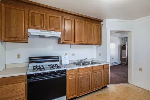 Kitchen - 707 Maple, Big Rapids, MI 49307 photo 17 of 18