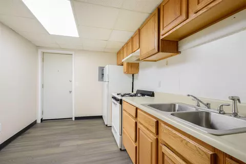Kitchen - 707 Maple, Big Rapids, MI 49307 photo 11 of 18