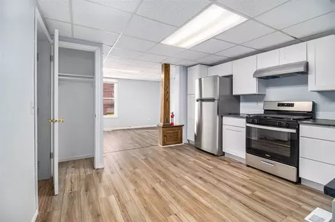 Kitchen - 707 Maple, Big Rapids, MI 49307 photo 5 of 18