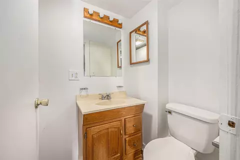 Bath - 707 Maple, Big Rapids, MI 49307 photo 6 of 12