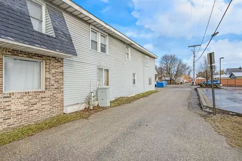 Exterior - 707 Maple, Big Rapids, MI 49307 photo 2 of 5
