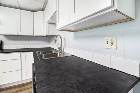Kitchen - 707 Maple, Big Rapids, MI 49307 photo 3 of 18