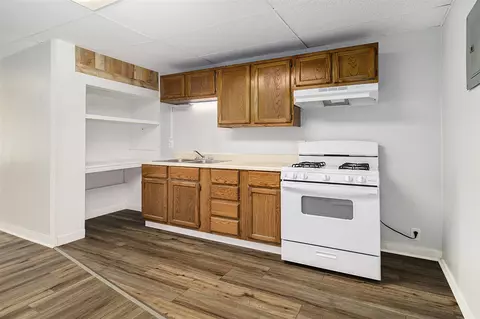 Kitchen - 707 Maple, Big Rapids, MI 49307 photo 15 of 18