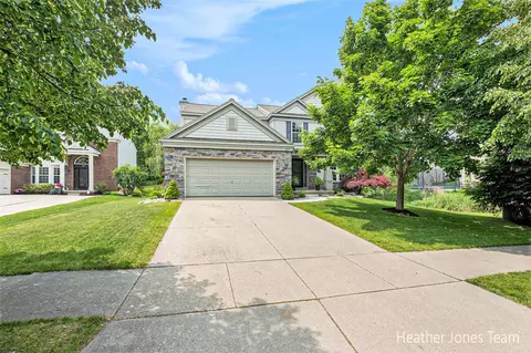 587 Legacy, Rockford, MI 49341