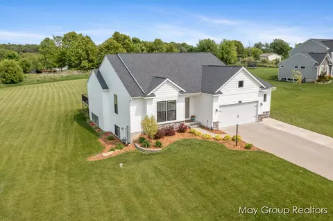 9198 Wabasis Pointe, Greenville, MI 48838