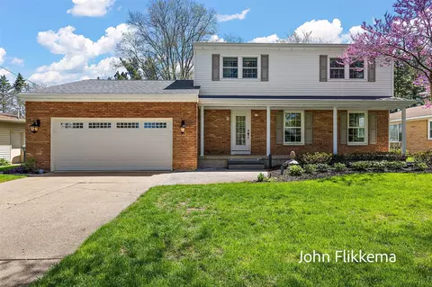 1364 Worcester, Grand Rapids, MI 49505