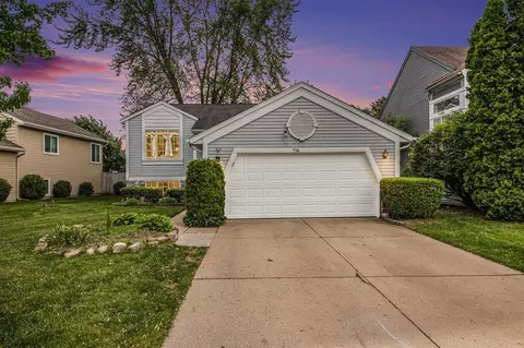 734 Springwood, Kentwood, MI 49548