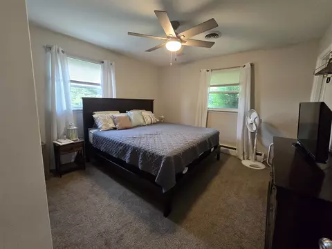 Bedroom - 1139 Maynard, Jackson, MI 49202 photo 3 of 3