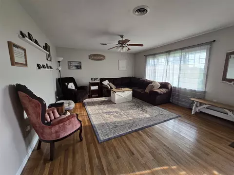 Living - 1139 Maynard, Jackson, MI 49202 photo 1 of 2
