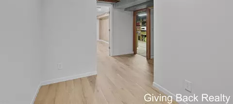 Entry Way - 817 Cherry, Big Rapids, MI 49307 photo 3 of 3