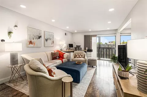 2140 Pauline #108, Ann Arbor, MI 48103