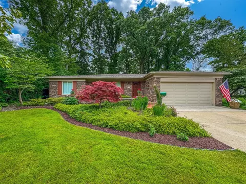 3481 Witherbee, Troy, MI 48084