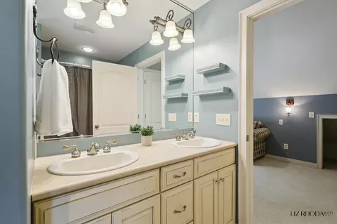 Bath - 10058 Fulton, Ada, MI 49301 photo 3 of 6