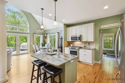 Kitchen - 10058 Fulton, Ada, MI 49301 photo 2 of 8