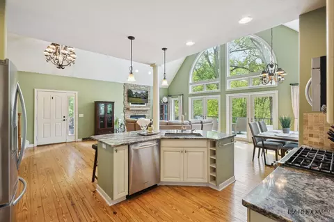 Kitchen - 10058 Fulton, Ada, MI 49301 photo 6 of 8