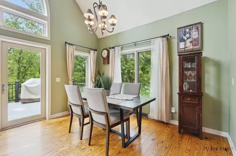 Dining - 10058 Fulton, Ada, MI 49301 photo 2 of 3